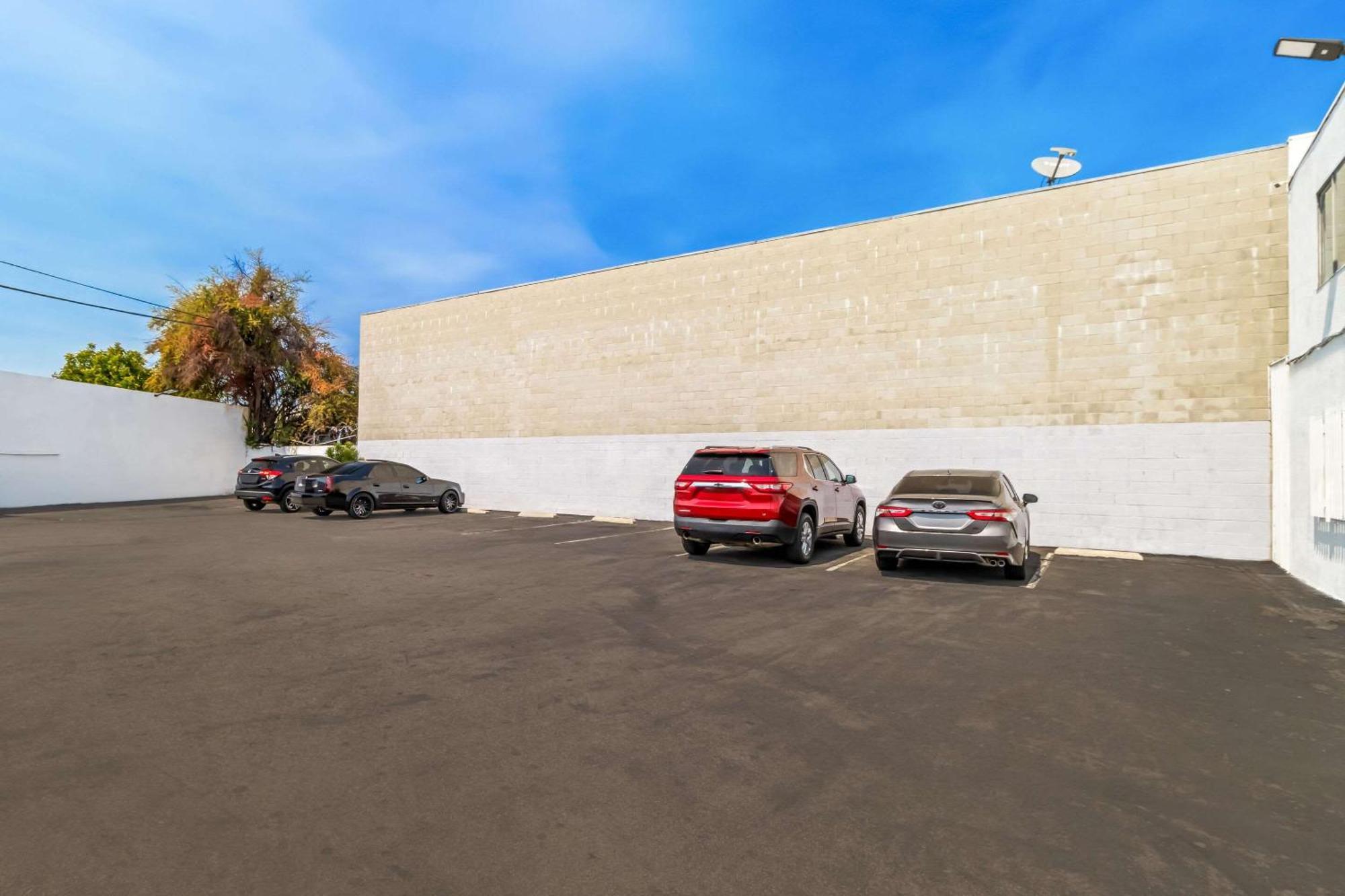 Rodeway Inn & Suites North Hollywood Burbank Airport - Universal Area Los Ángeles Exterior foto